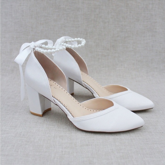 Satin almond heel w/ Pearl ankle strap - Picture 2 of 7